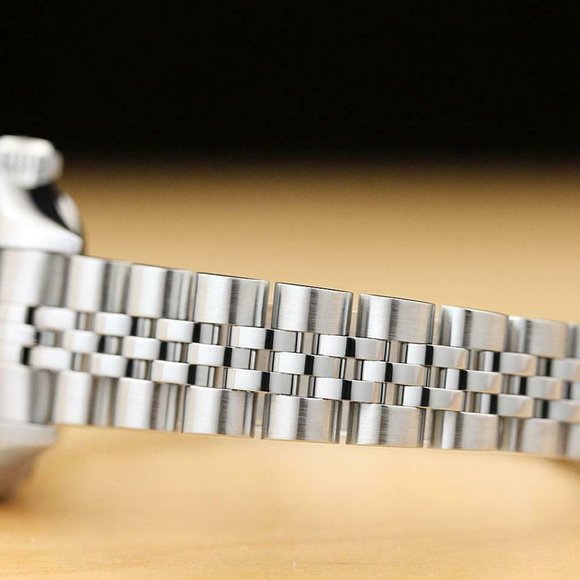 Rolex 18K Factory Diamond Dial Ladies Watch - Picture 5 of 8